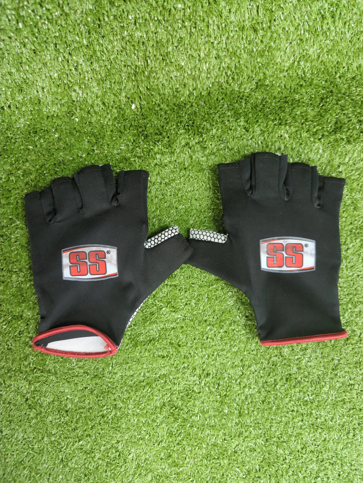 SS Player Catching/Fielding Gloves